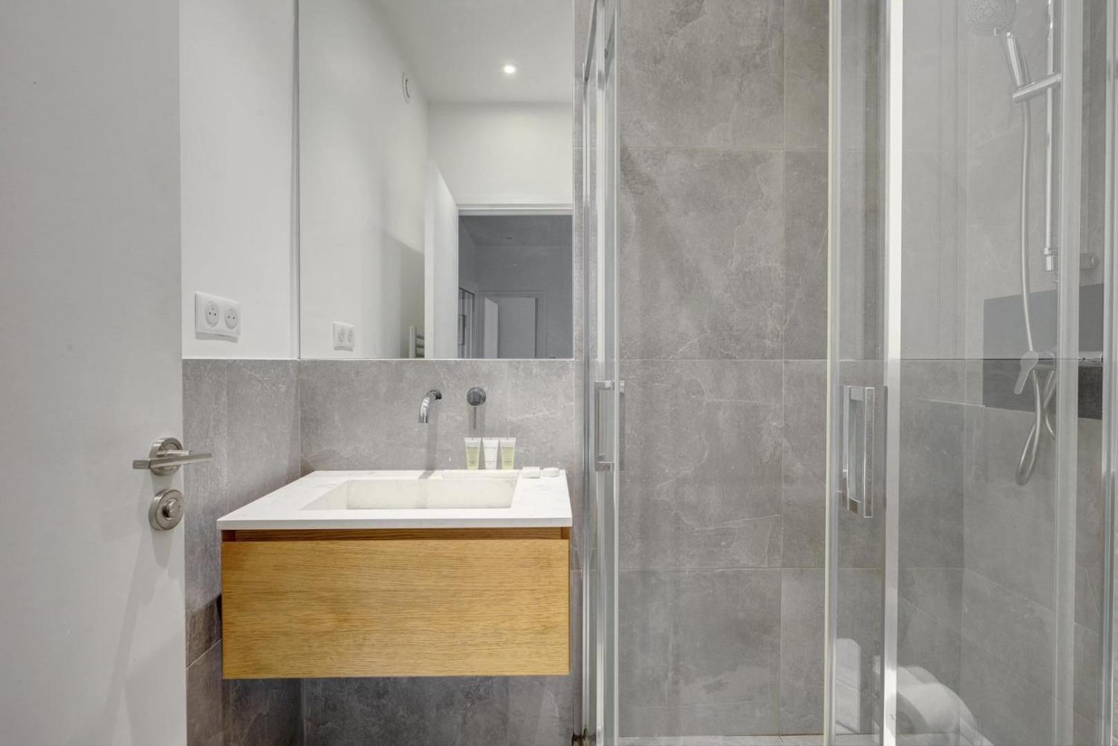 156 Suite Marlene - Superbe Appartement A Paris. Exterior photo